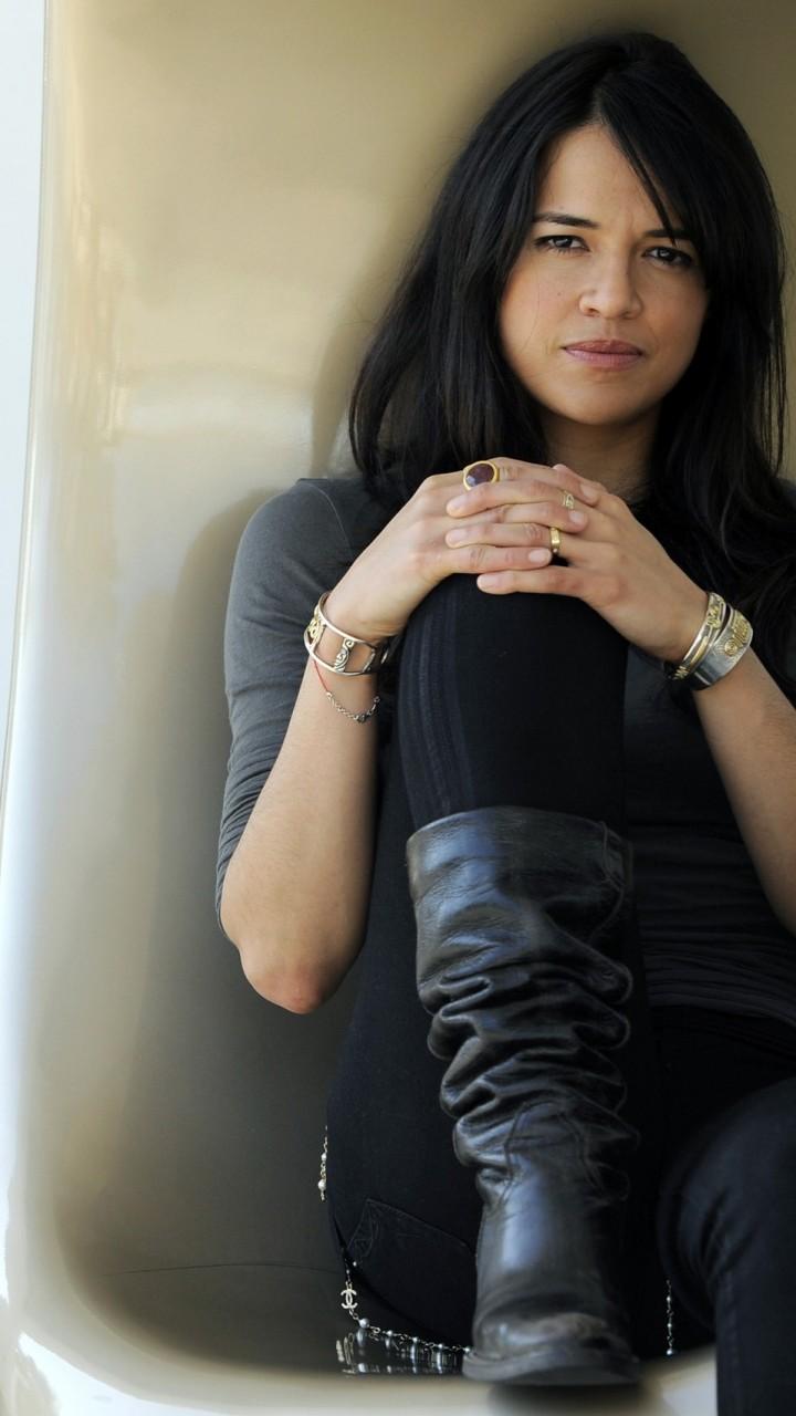 Michelle Rodriguez 2016 Wallpaper 00462