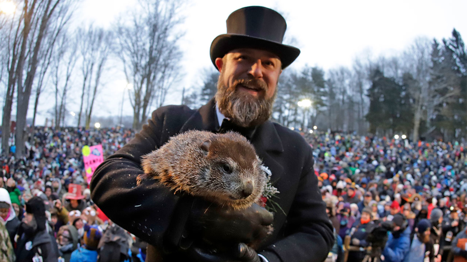 Groundhog Day: Meteorologists weigh in on if we'll see early
