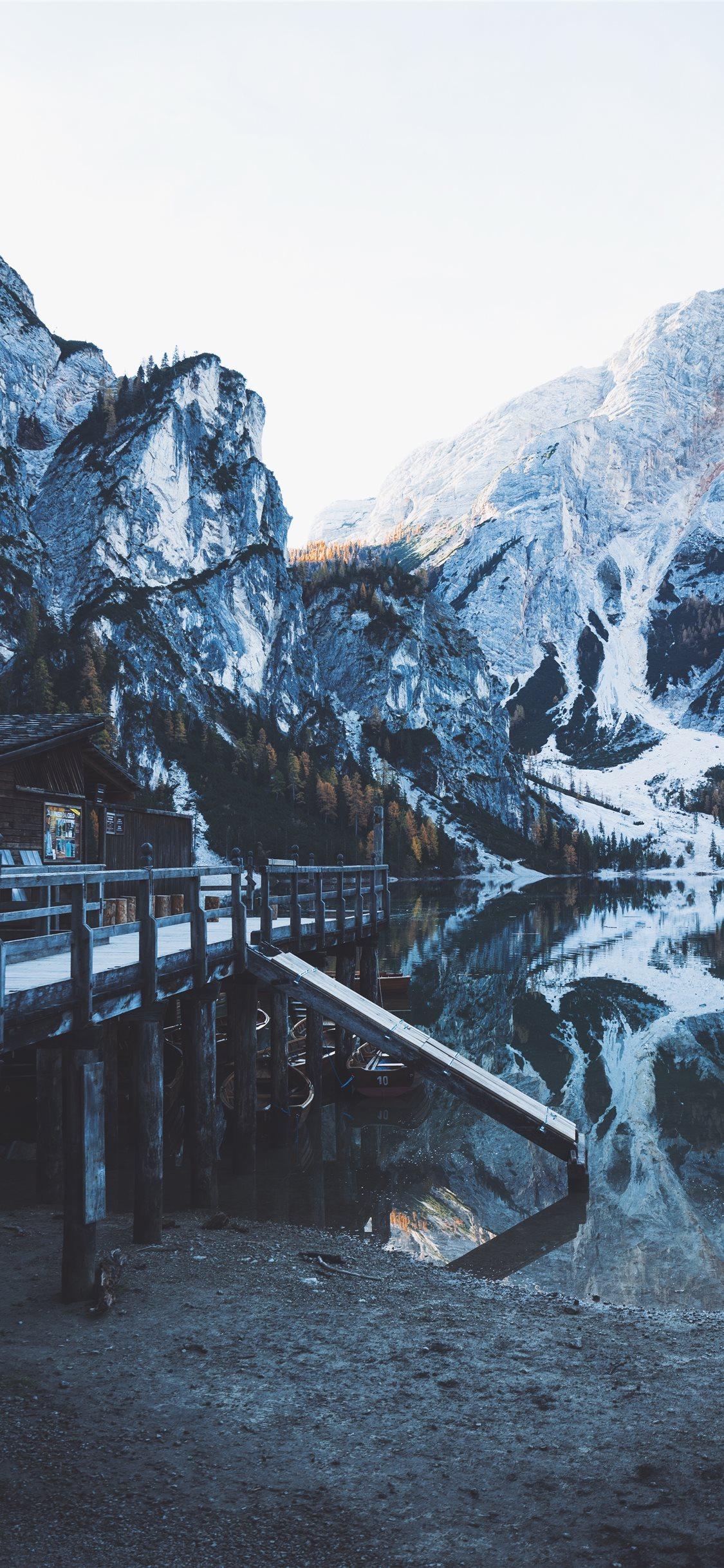 Dreamy morning at Lake of Instagram iPhone X Wallpaper Free