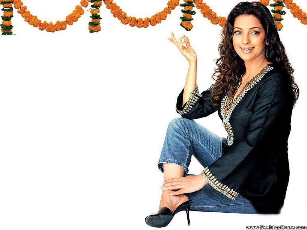Juhi Chawla Wallpaper