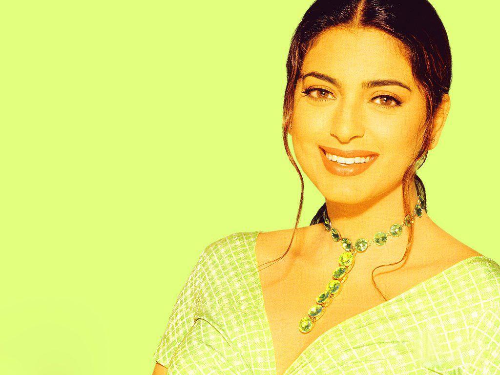 Juhi Chawla Wallpaper Free Juhi Chawla Background