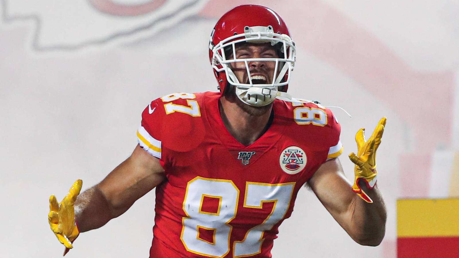 Travis Kelce Sets NFL Record With Fourth Straight 000 Yard