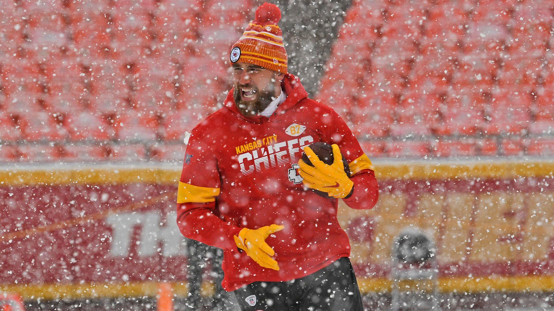 Snow problem for Kelce as Chiefs tight end sets NFL record