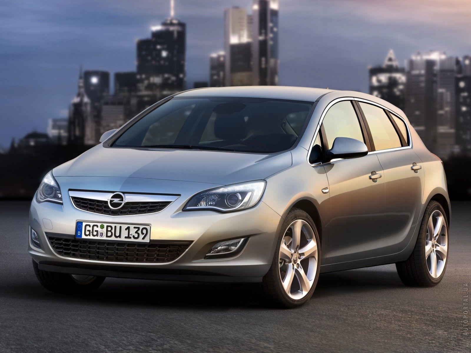 Opel Astra J Hatchback Begin 2011 tot juli 2011. Opel Astra