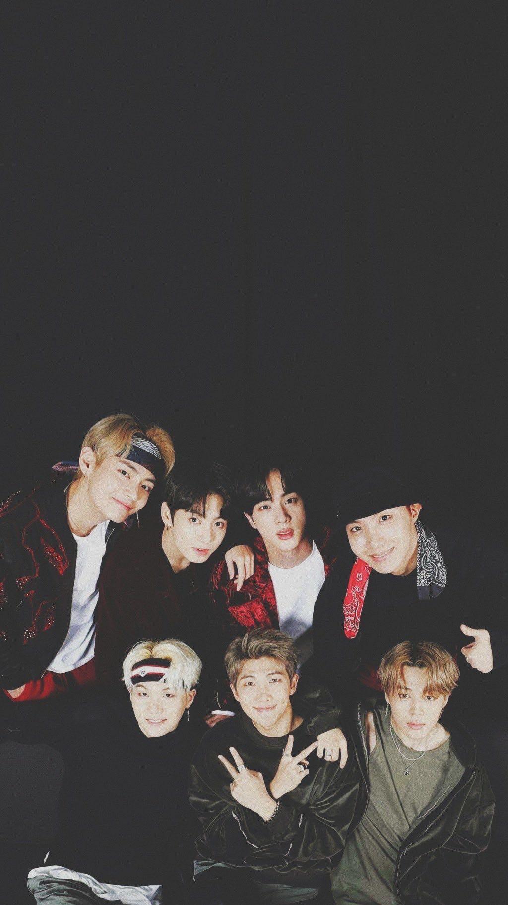 Featured image of post Lockscreen Bts Gif Wallpaper Hd Feel free to share bts wallpapers and background images with your friends