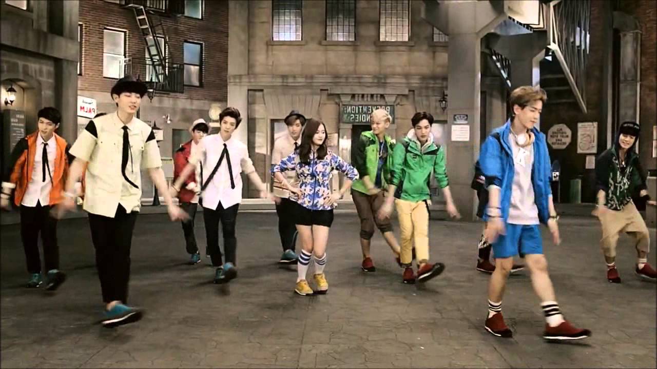 Exo dance mirror