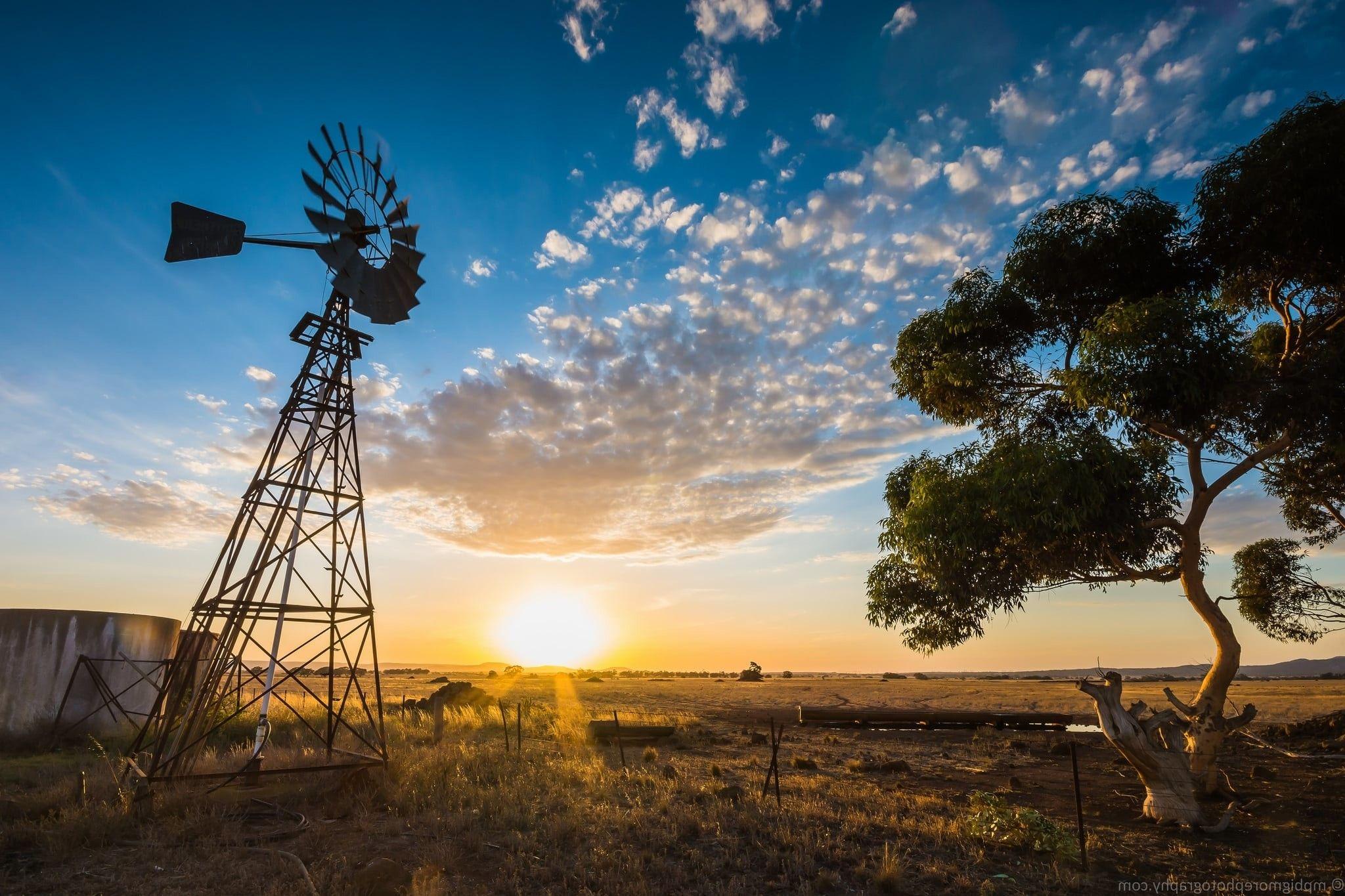 Res: 2048x Australia sunset farm rural landscape