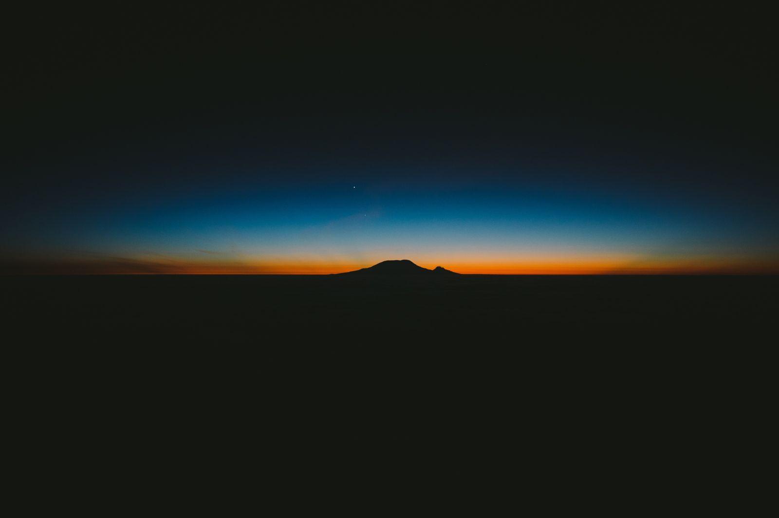 Sunset Sunrise Mountain Silhouette Dark Wallpaper
