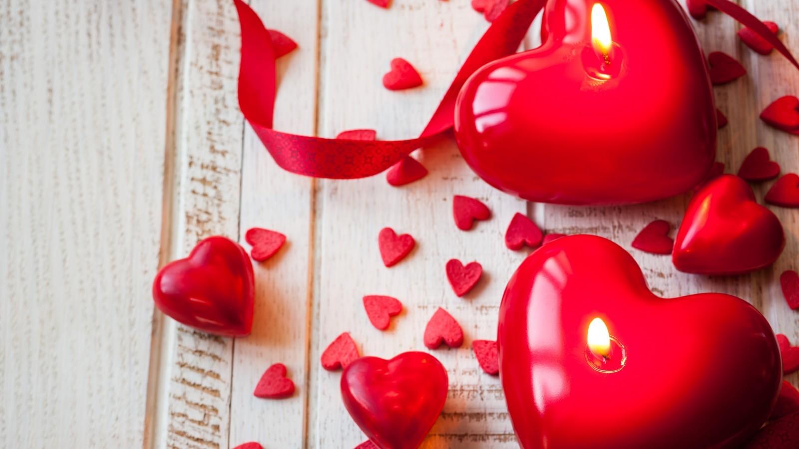 Download 1600x900 Valentine's Day Candles, Heart
