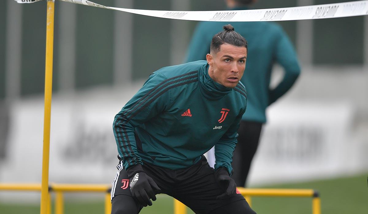 Ronaldo's New Hairstyle Brings Mounds Of Abuse Online