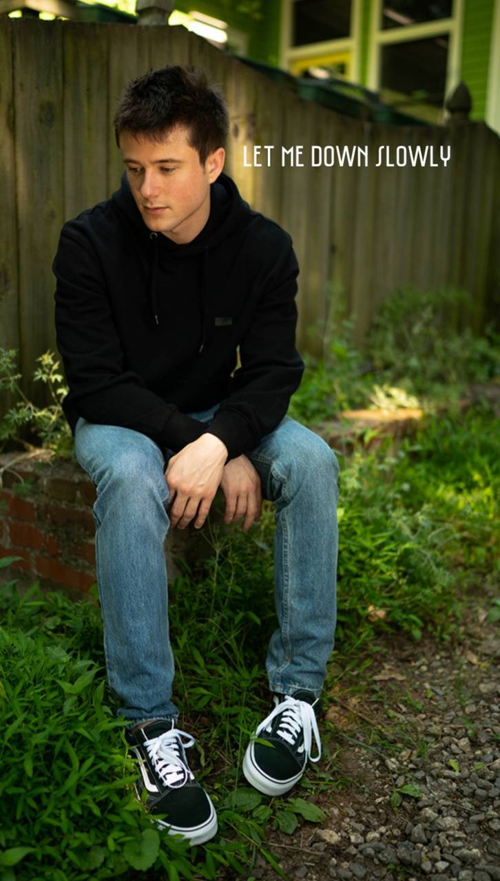 Let Me Down Slowly wallpaper