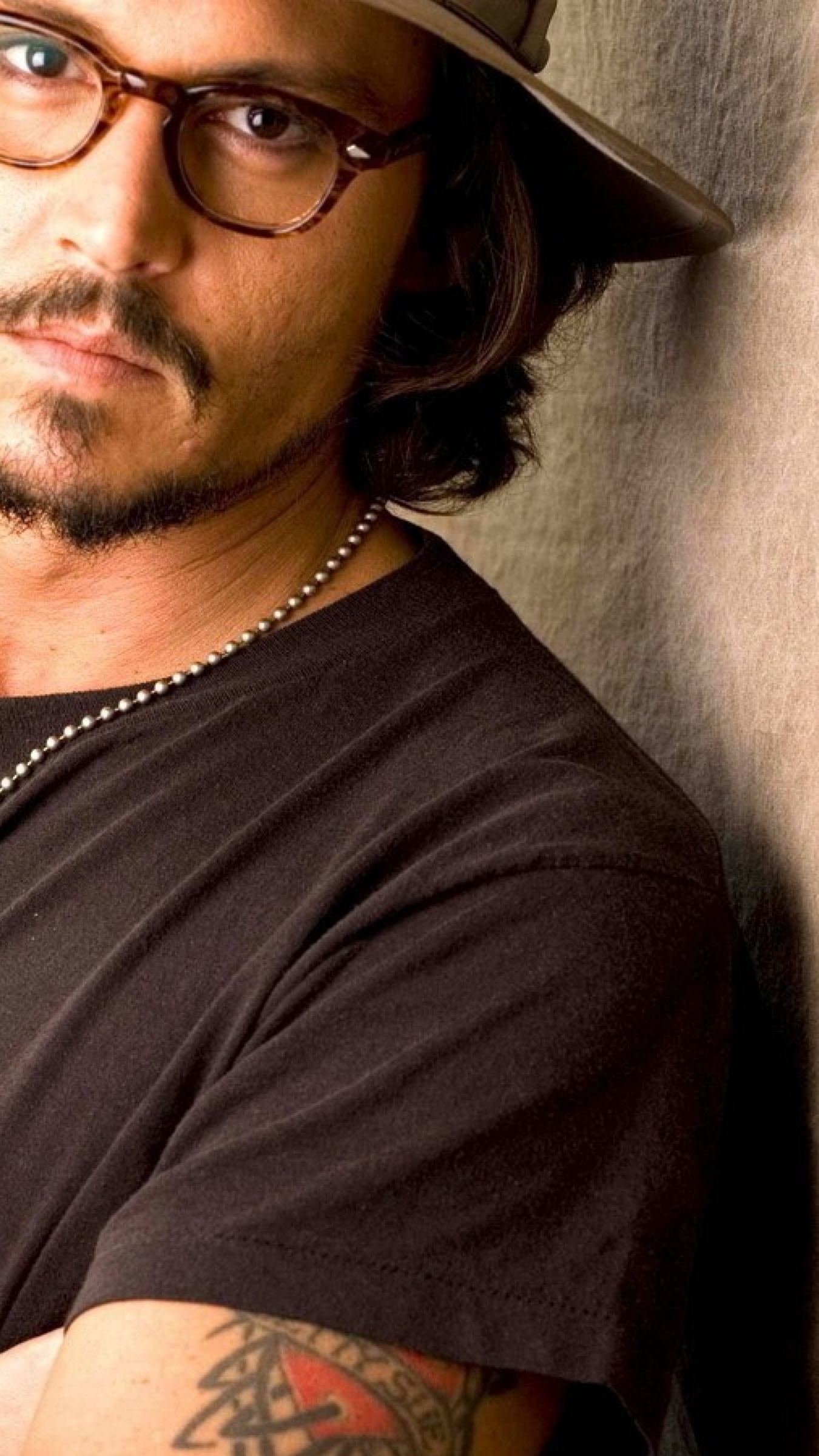 Download Johnny Depp In Specs Wallpaper Apple iPhone Plus