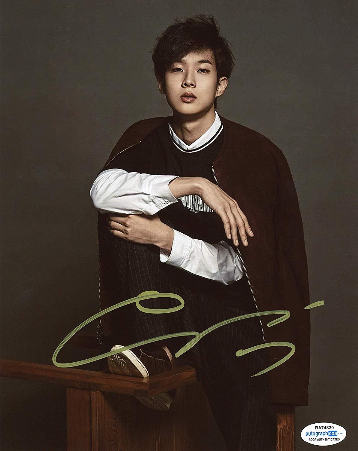 Choi Woo SikParasite AUTOGRAPH Signed 8x10 Photo C ACOA At