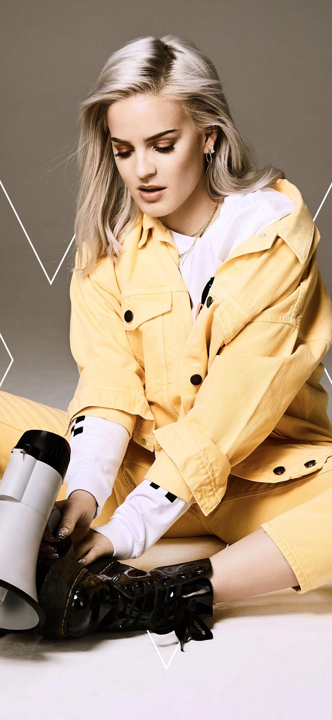 Anne Marie Wallpaper