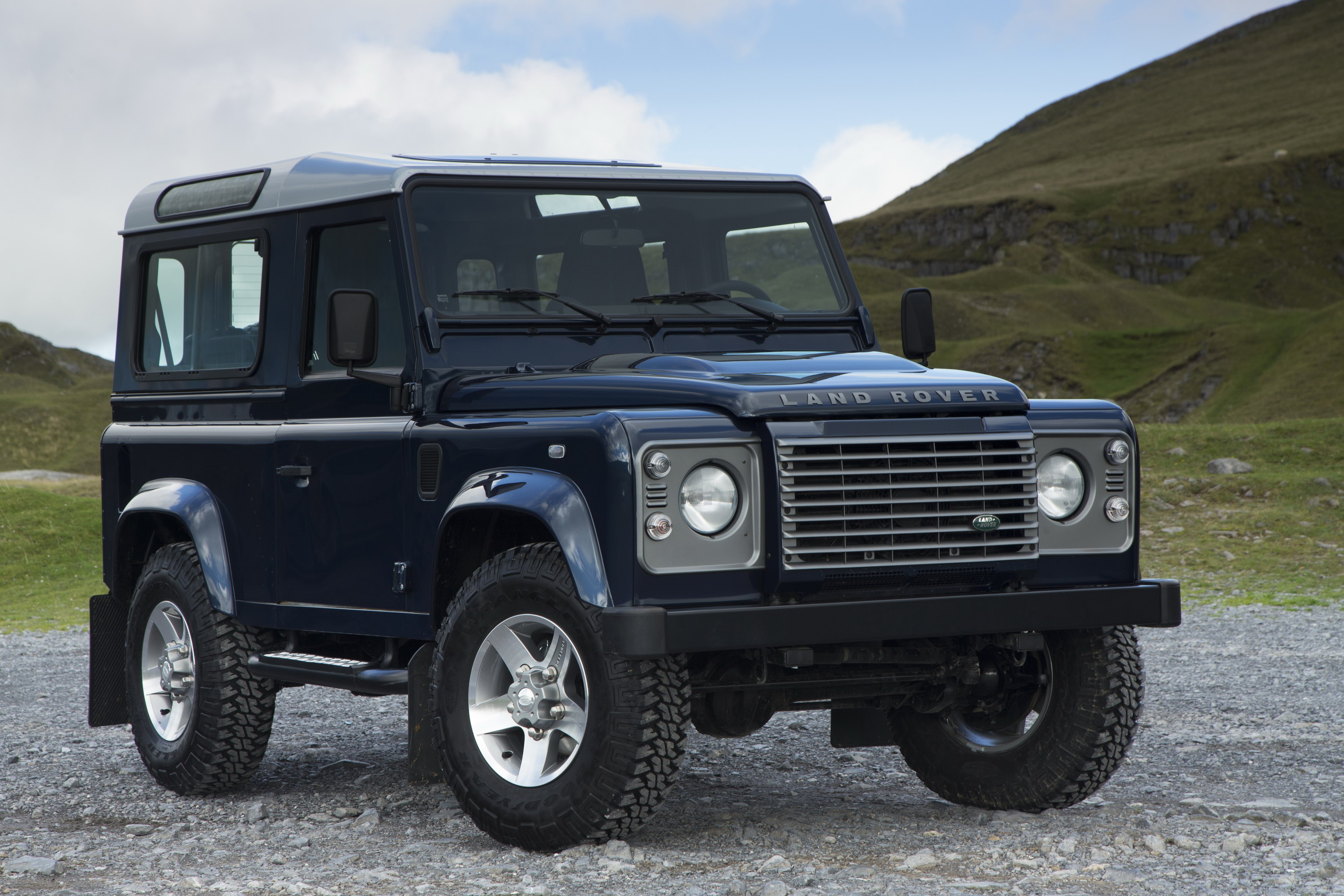 Land Rover Defender Picture, Photo, Wallpaper