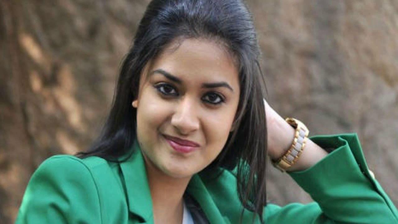 Keerthi Suresh HD Wallpaper Free Keerthi Suresh HD