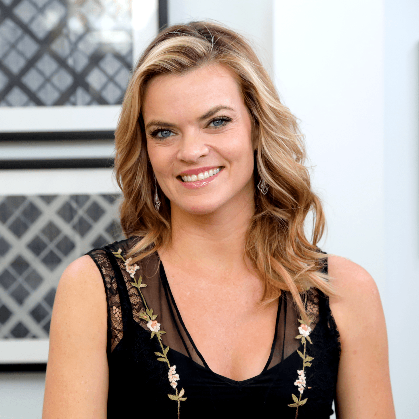Pictures of Missi Pyle.