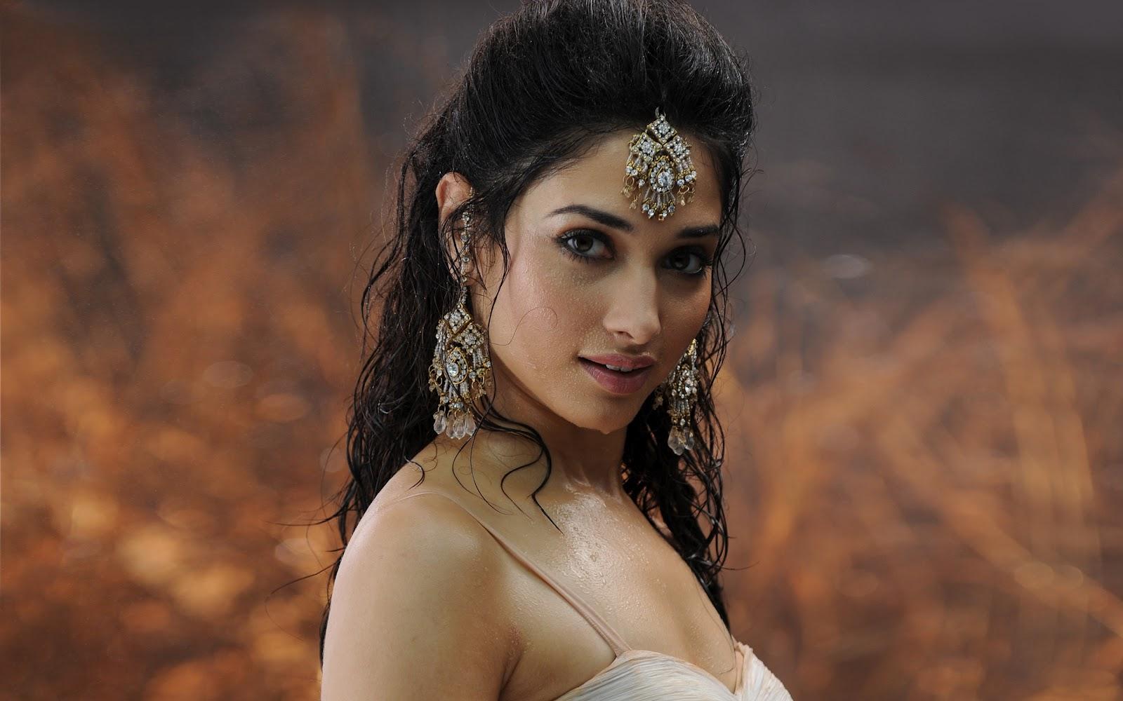 Wallpaper India: INDIAN ACTRESSES HD Wallpaper Part 2
