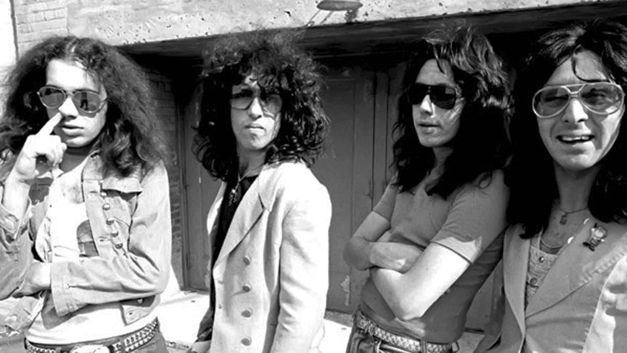The Creem photo of Kiss without makeup (1974)