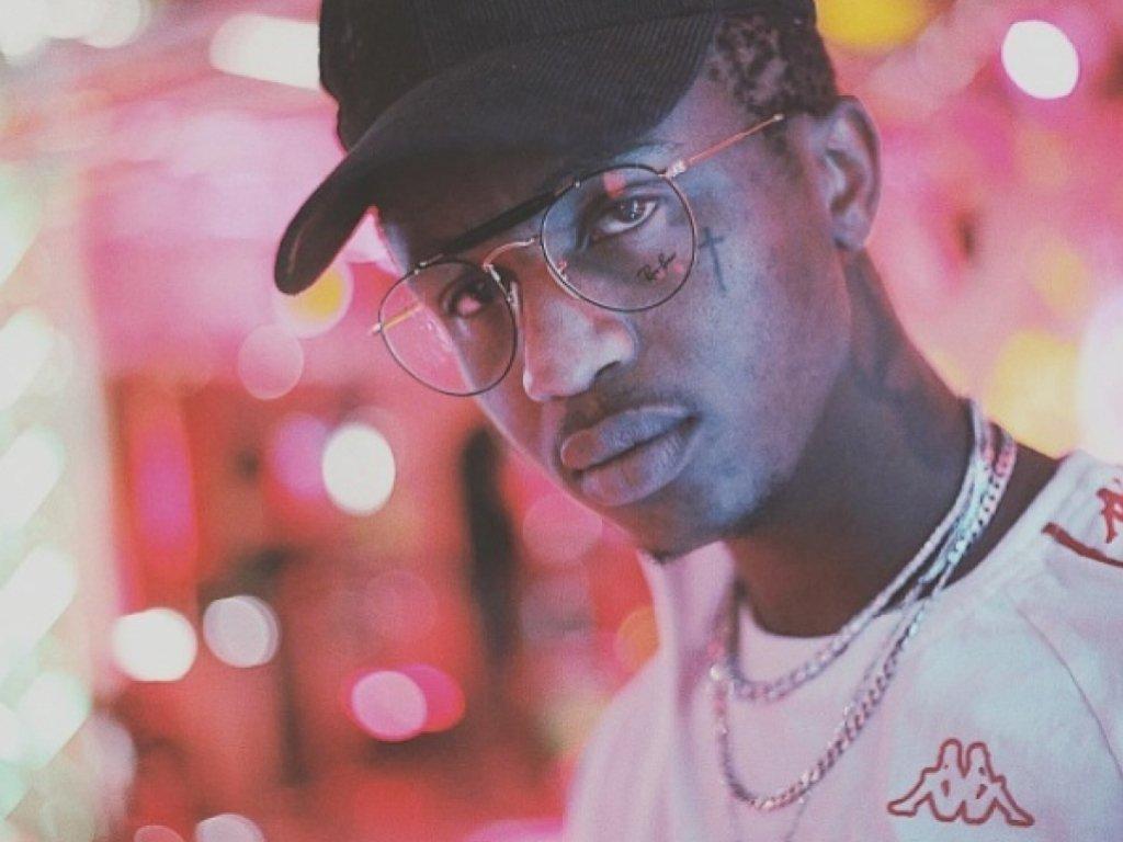 Emtee Mzansi, ICYMI Emtee brand ride rapper Mzansi dumb exposing