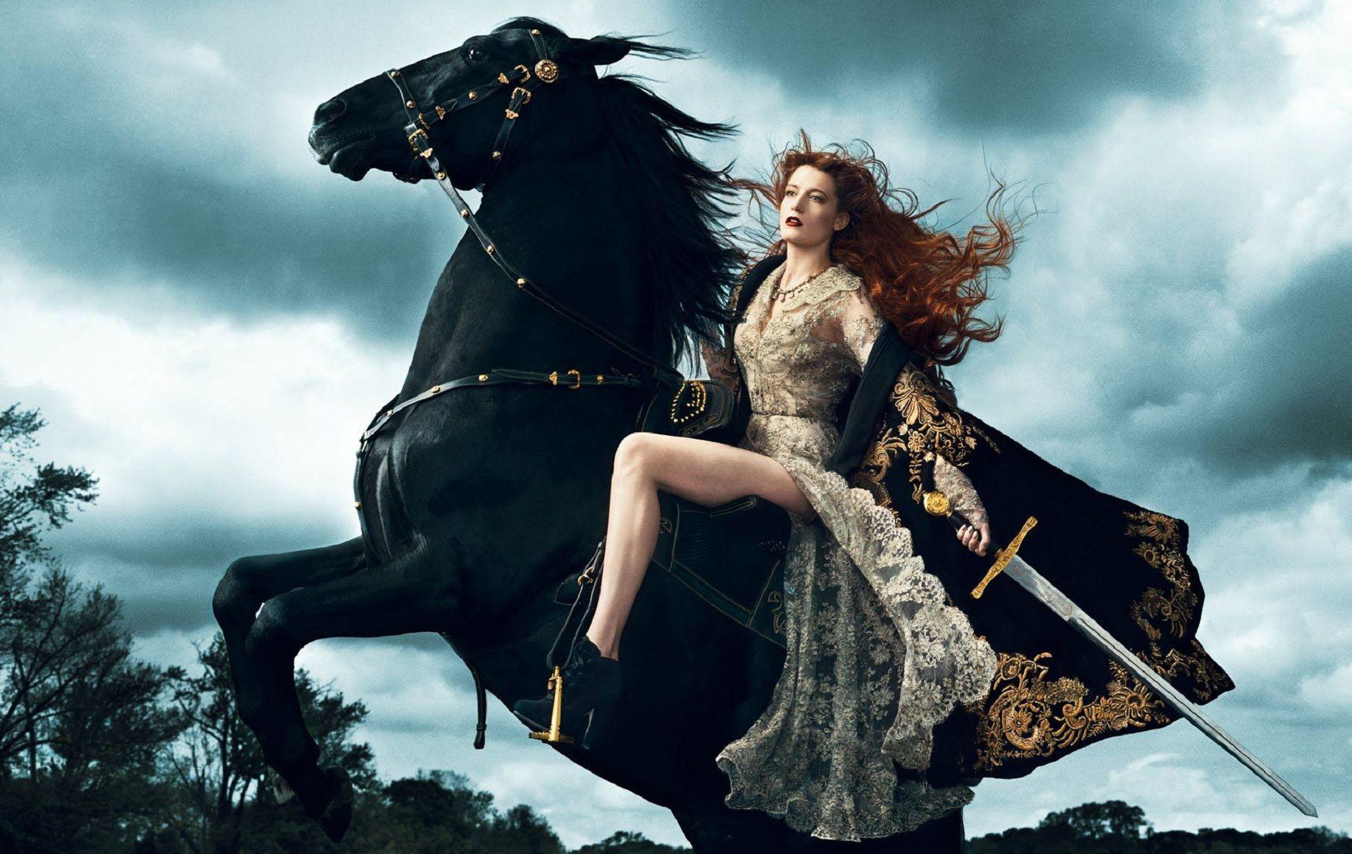 Florence And The Machine Wallpaper Welch On A Horse