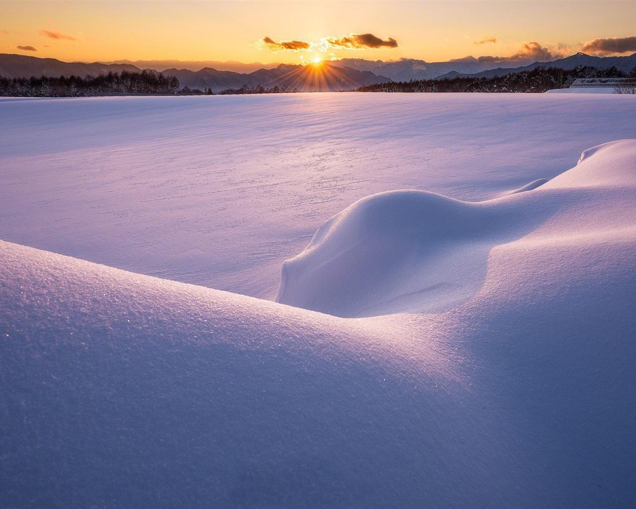 Wallpaper Winter, dawn, snow, mountains, sunrise 1920x1200 HD