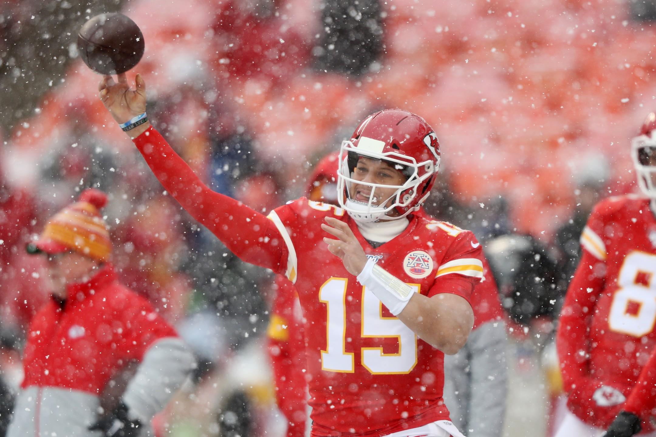 PHOTOS: Chiefs Romp Broncos At Snow Covered Arrowhead