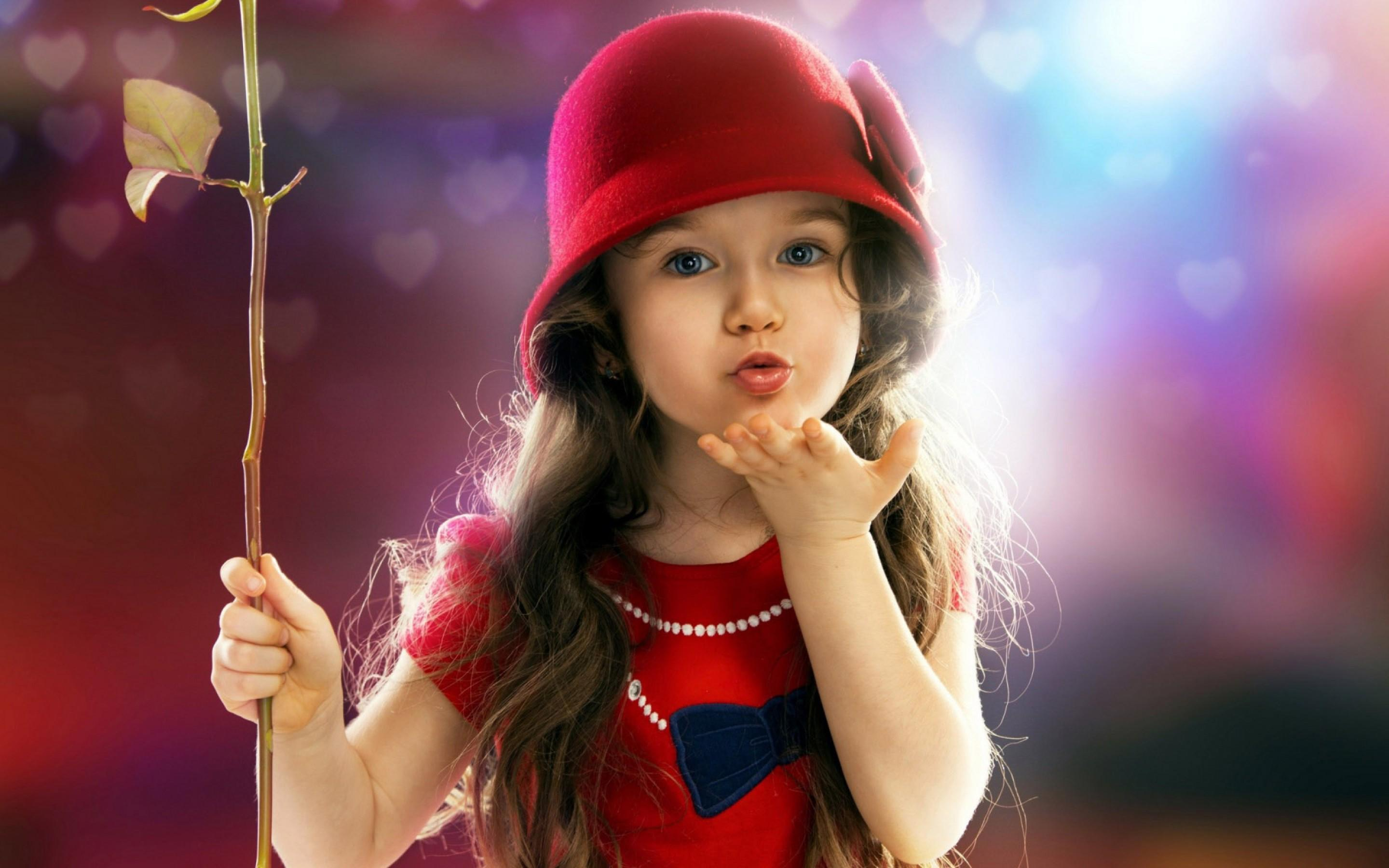 Luxury Cute Small Girl Baby Photo. High Definition Wallpaper