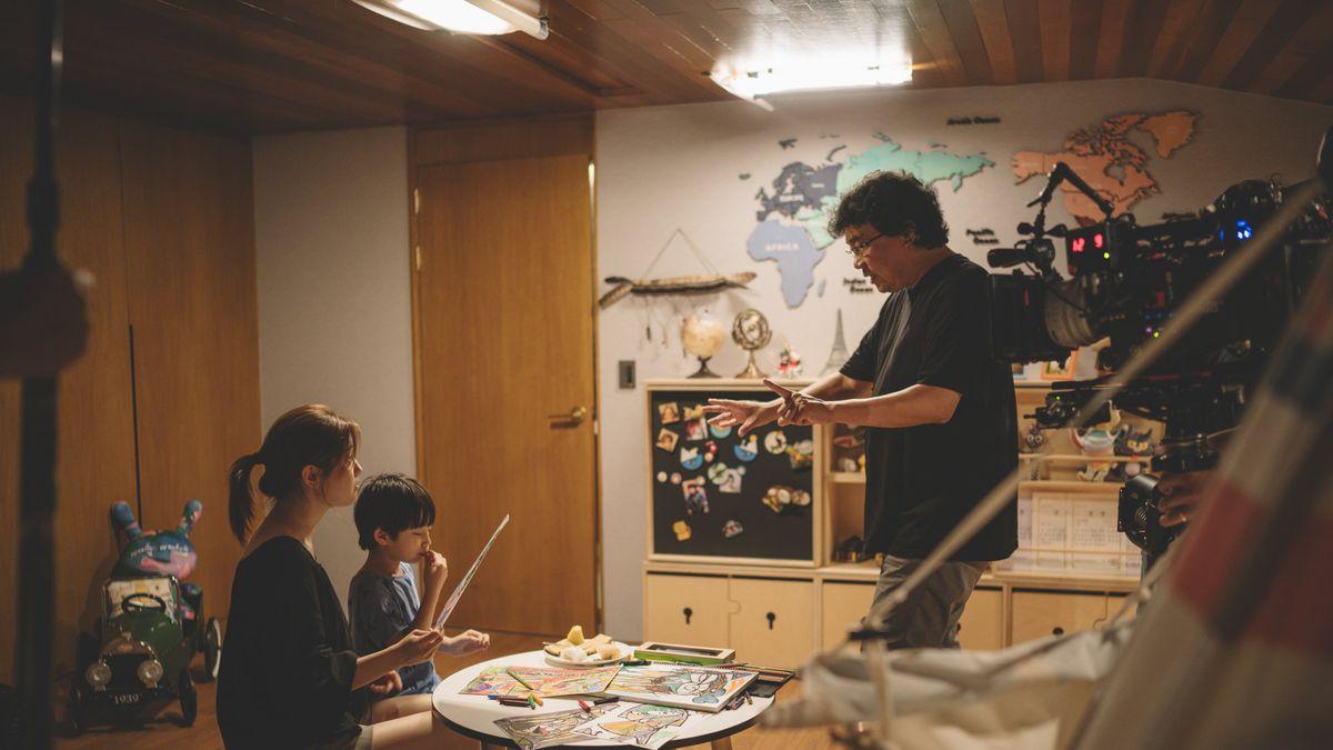 Bong Joon Ho On Parasite, And The Meaning Of The Rock And Peach