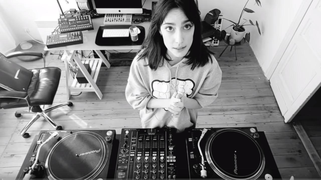 Amelie Lens Only Home Set (Screencap)