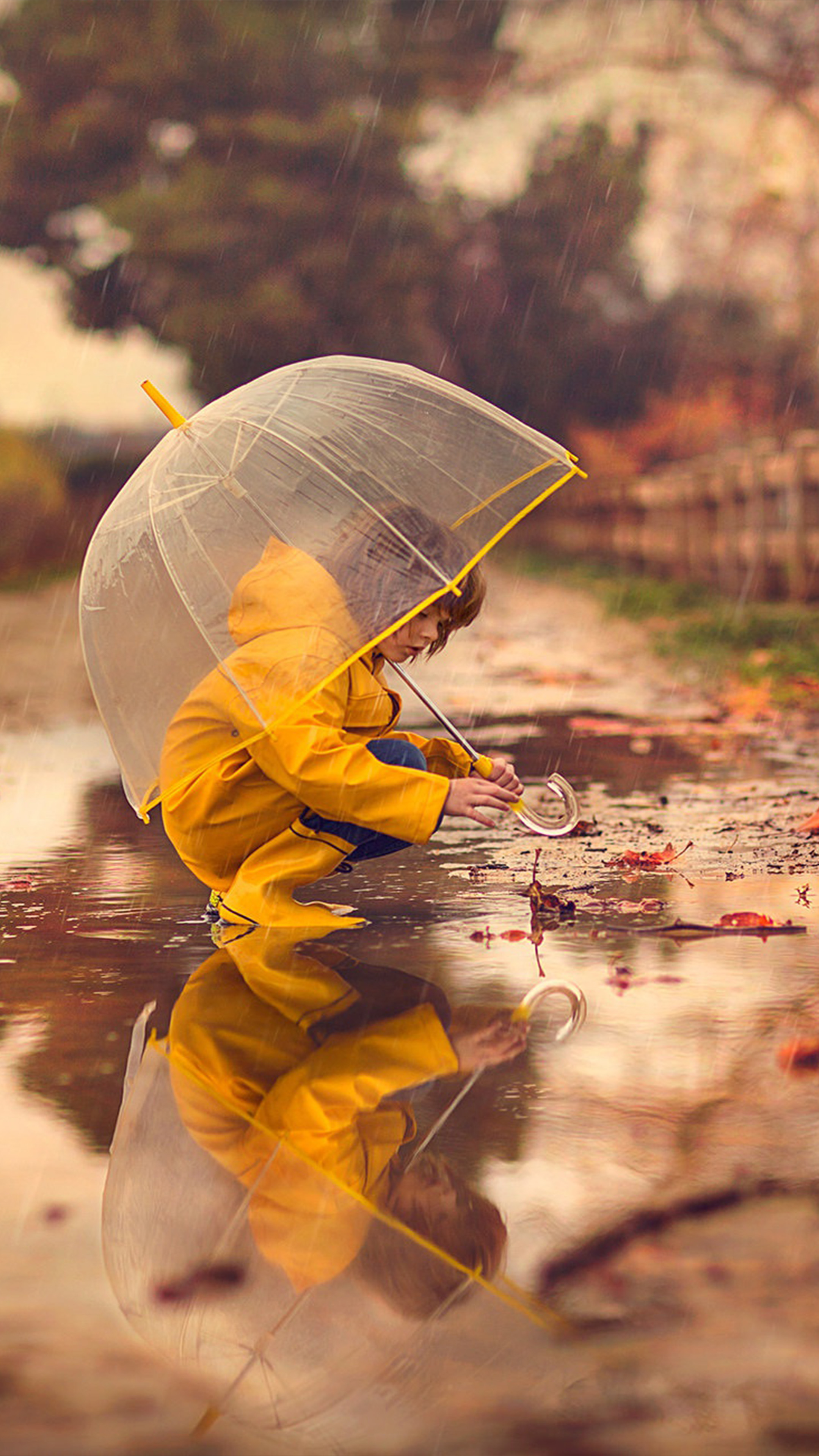 Kid Umbrella Rain Reflection Free 4K Ultra HD Mobile Wallpapers