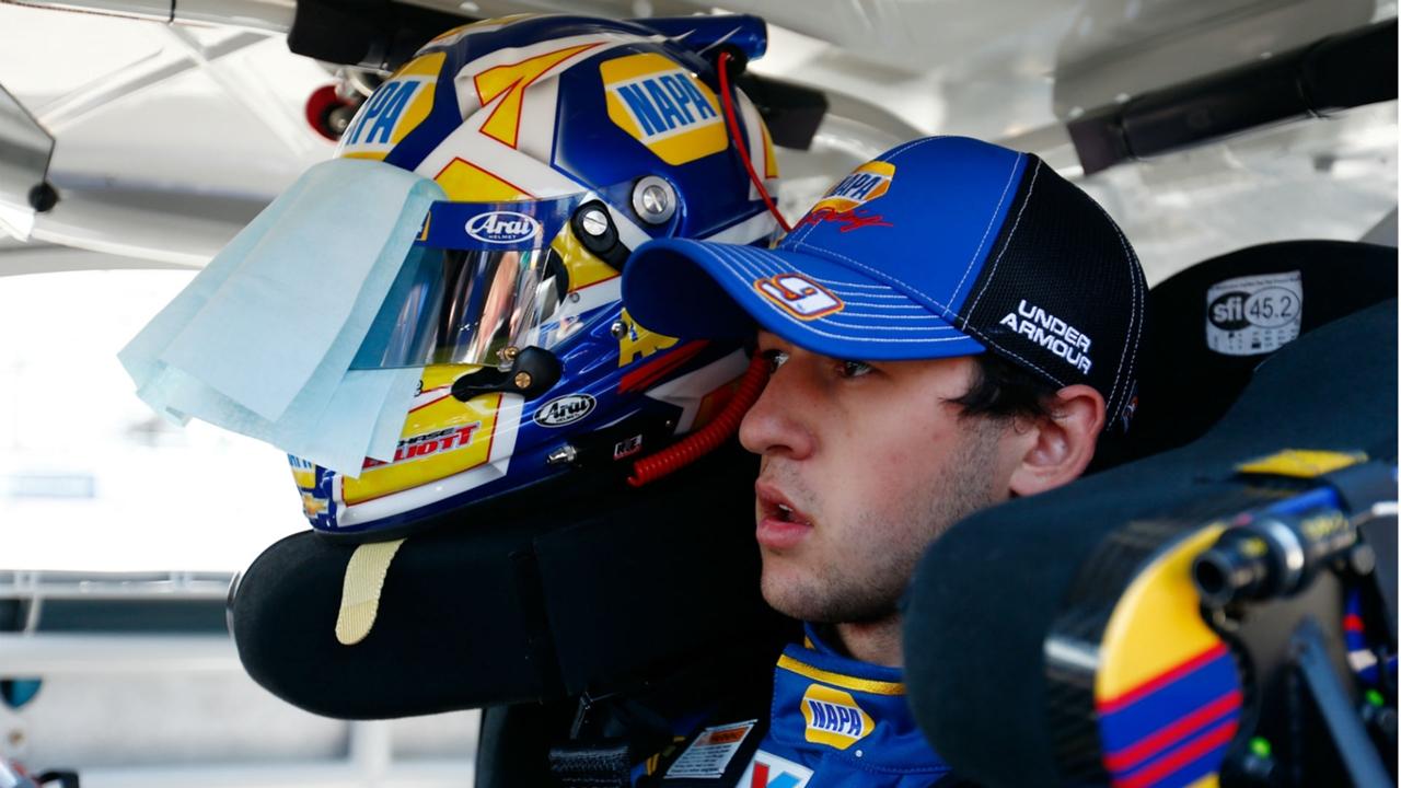 Chase Elliott signs contract extension