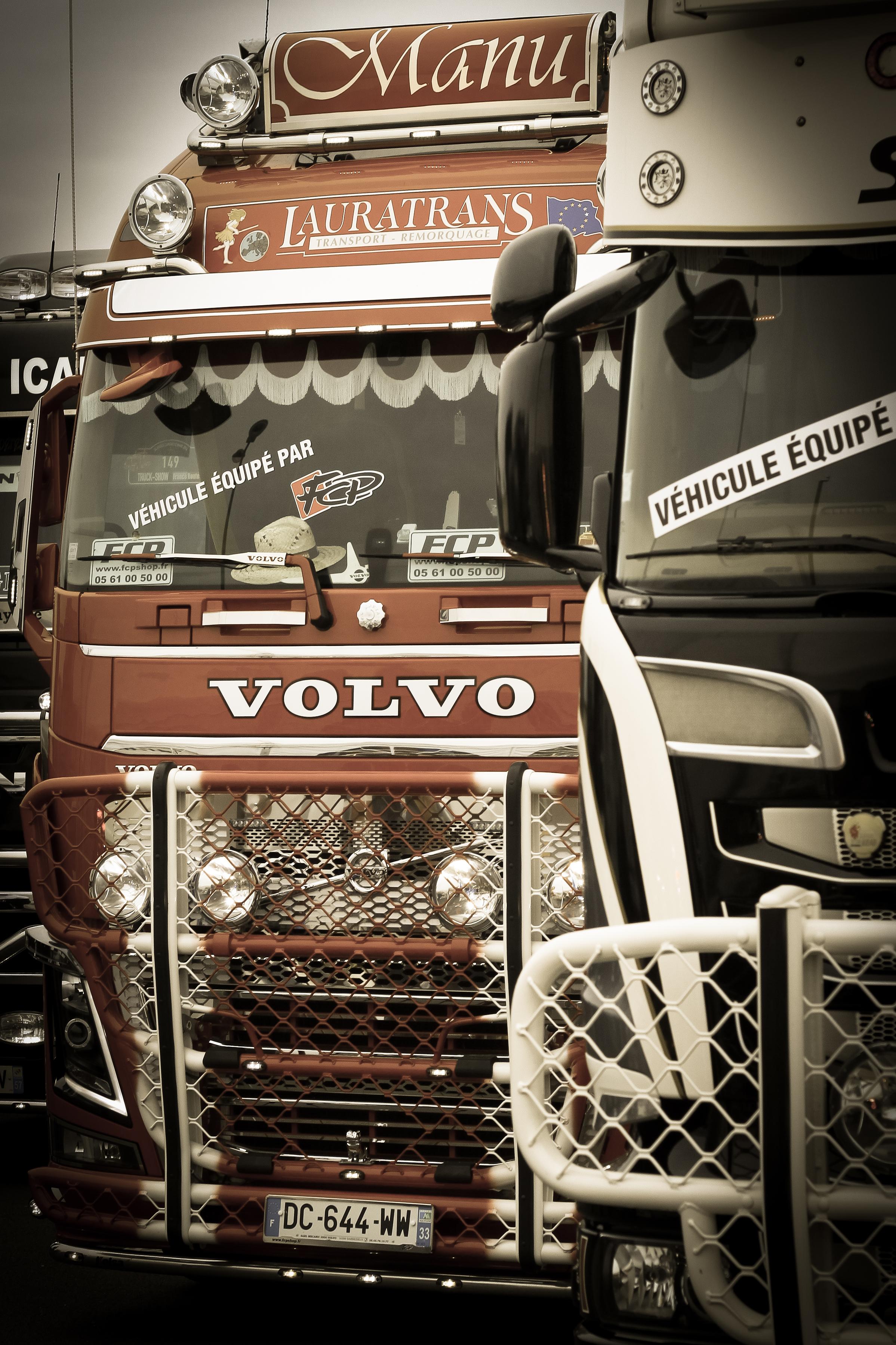 Wallpaper Volvo Truck