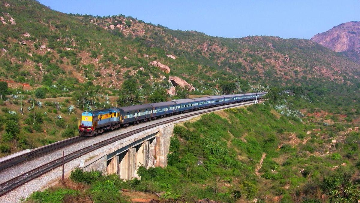 Indian Passenger Train Stock Photo - Download Image Now - Train - Vehicle,  India, High Speed Train - iStock