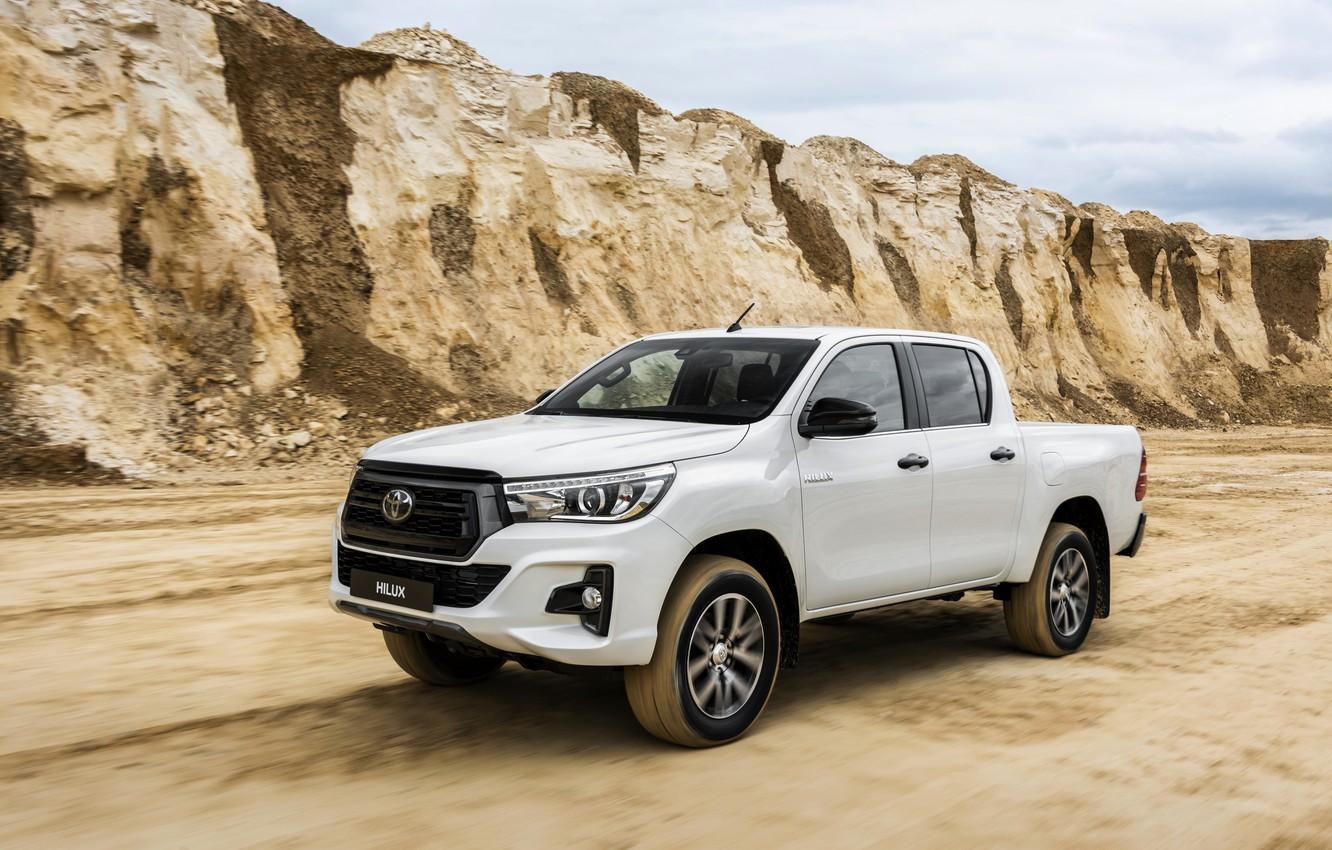 Free download Wallpaper white Toyota pickup Hilux Special Edition