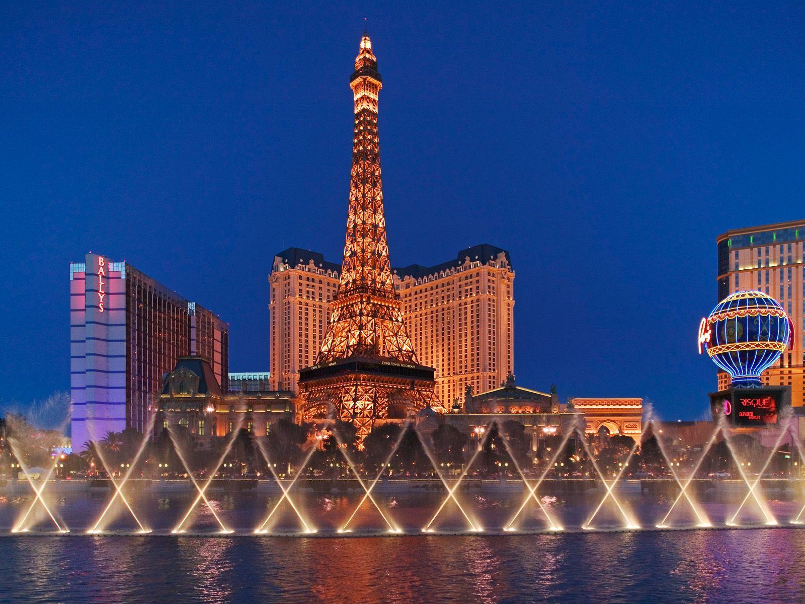 Eiffel Tower As Seen From The Bellagio Las Vegas. HD Travel