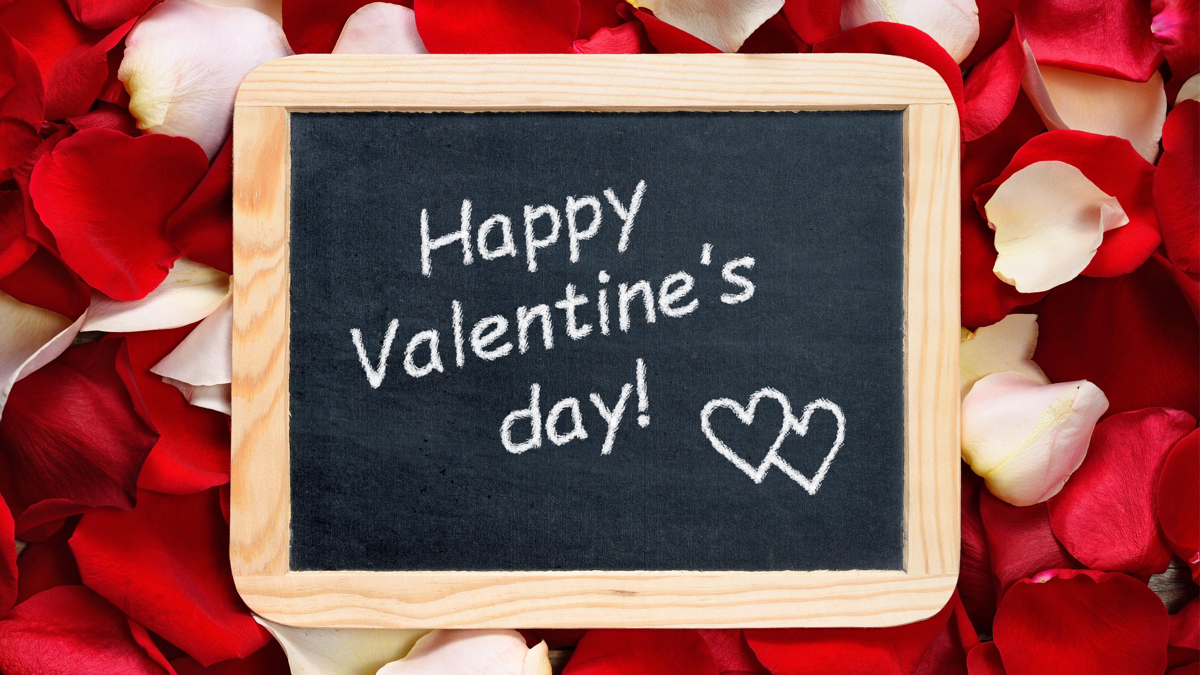 Happy Valentines Day Rose Petals Wallpaper