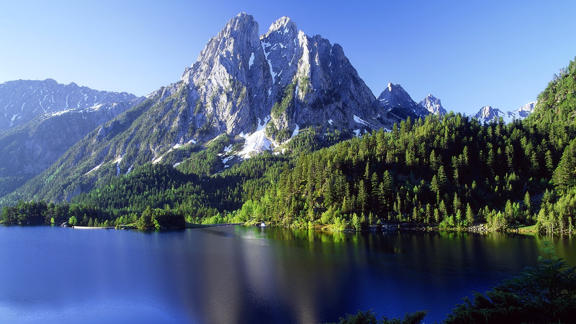 Beautiful Mountain Lake And Green Forest HD Wallpaperx1080
