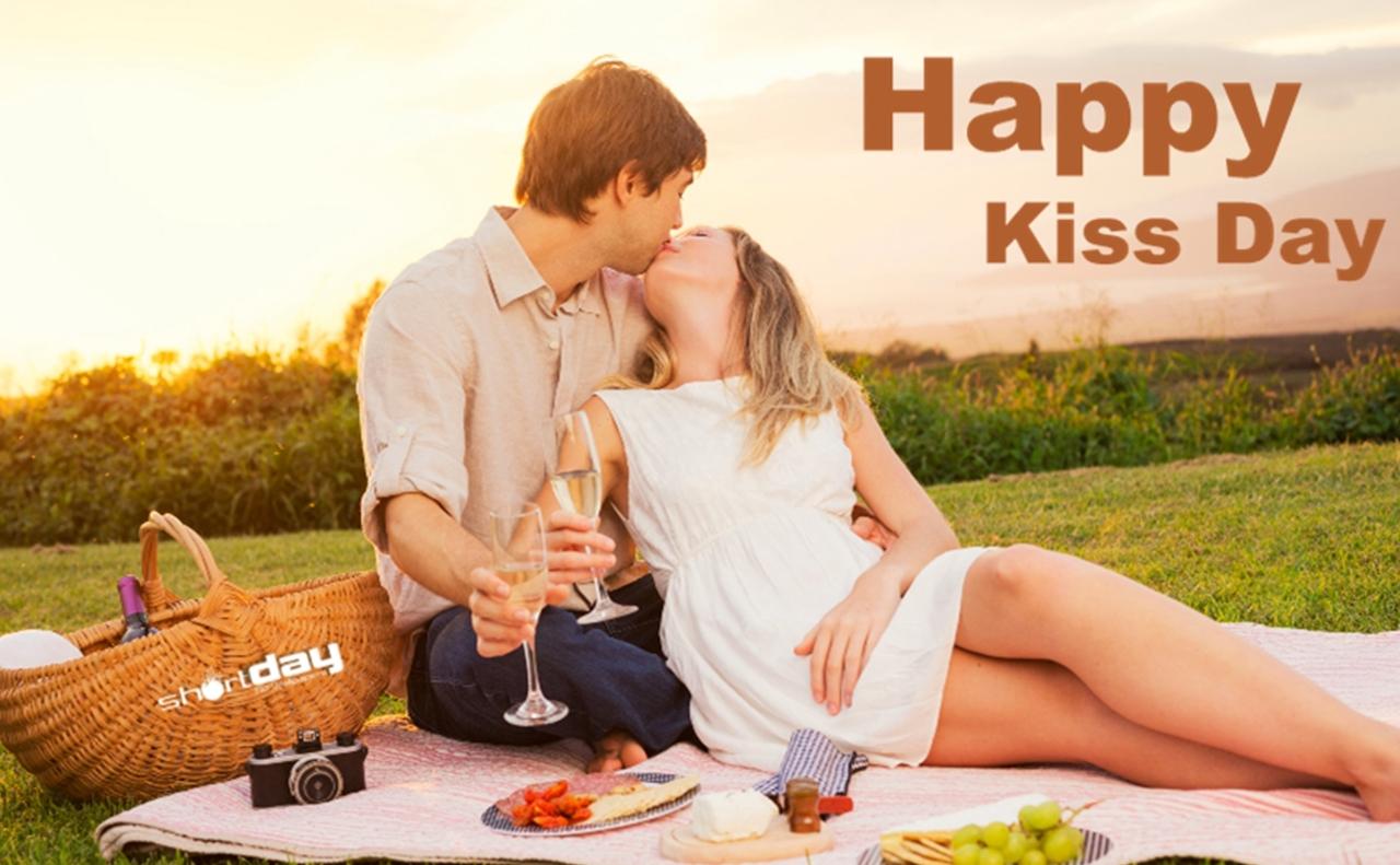 Happy Kiss Day Image. Kiss Day 2020 HD Wallpaper Free Download