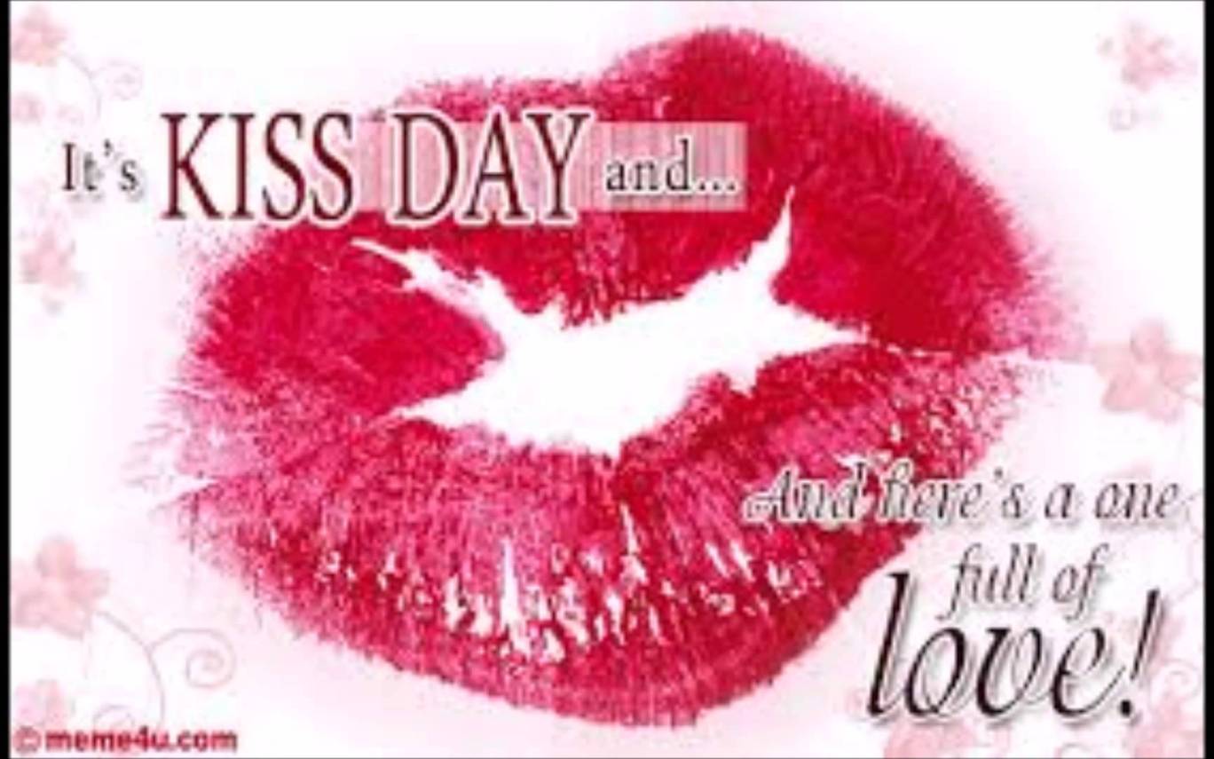 Free download International Kissing Day Wallpaper