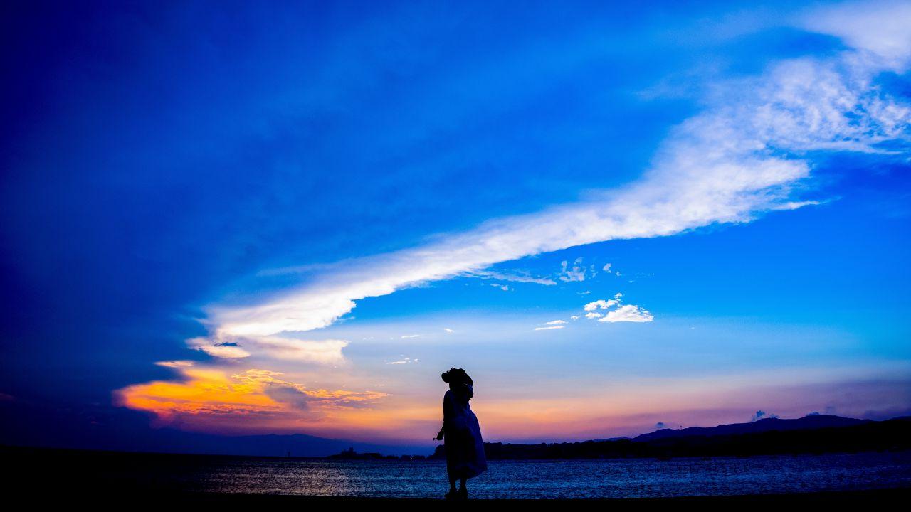 Wallpaper Girl, Alone, Beach. Mood, Horizon, Sunset, 4K