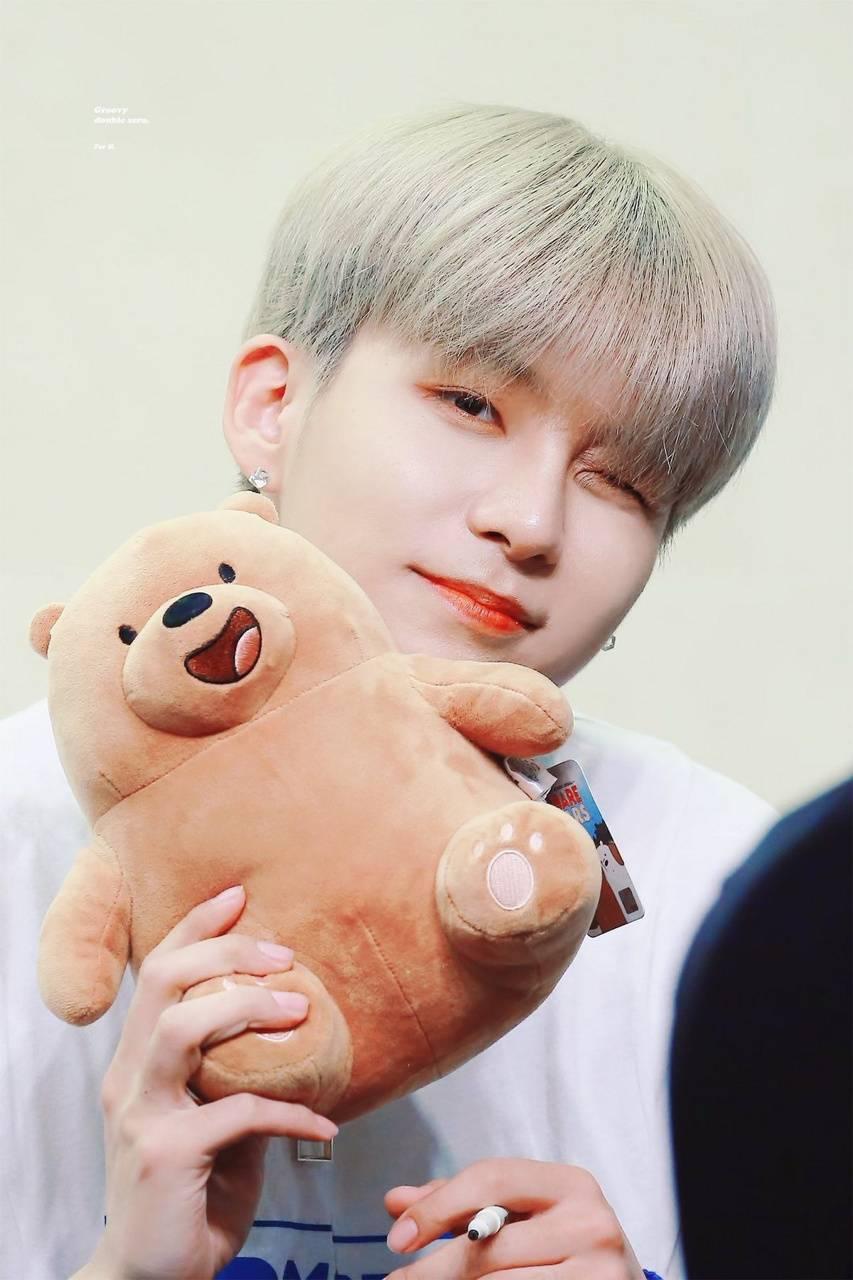 Jongho wallpaper