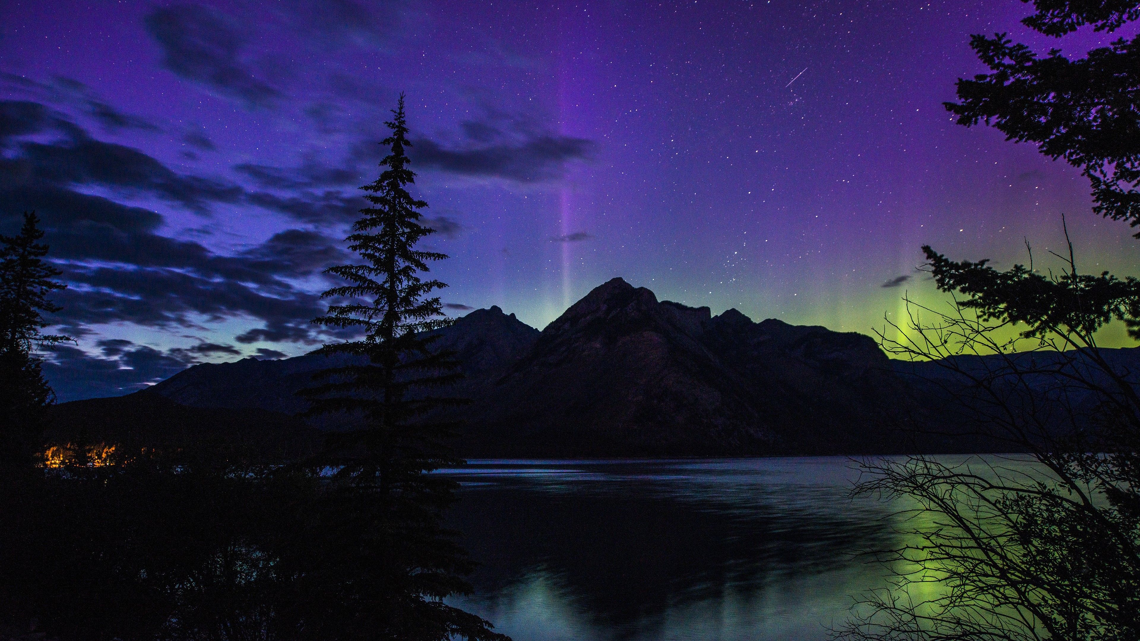 Res: 3840x Banff National Park Aurora Canada 4K Desktop