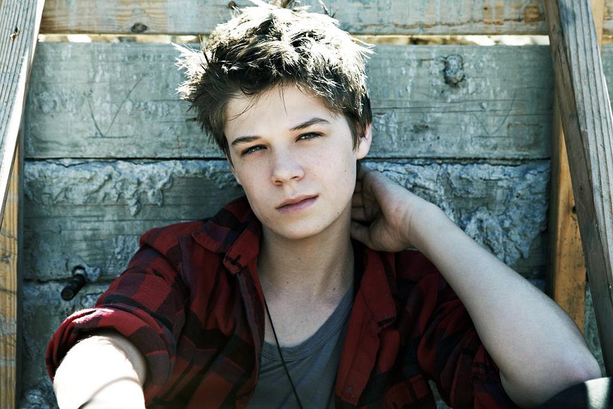Picture of Colin Ford Of Celebrities