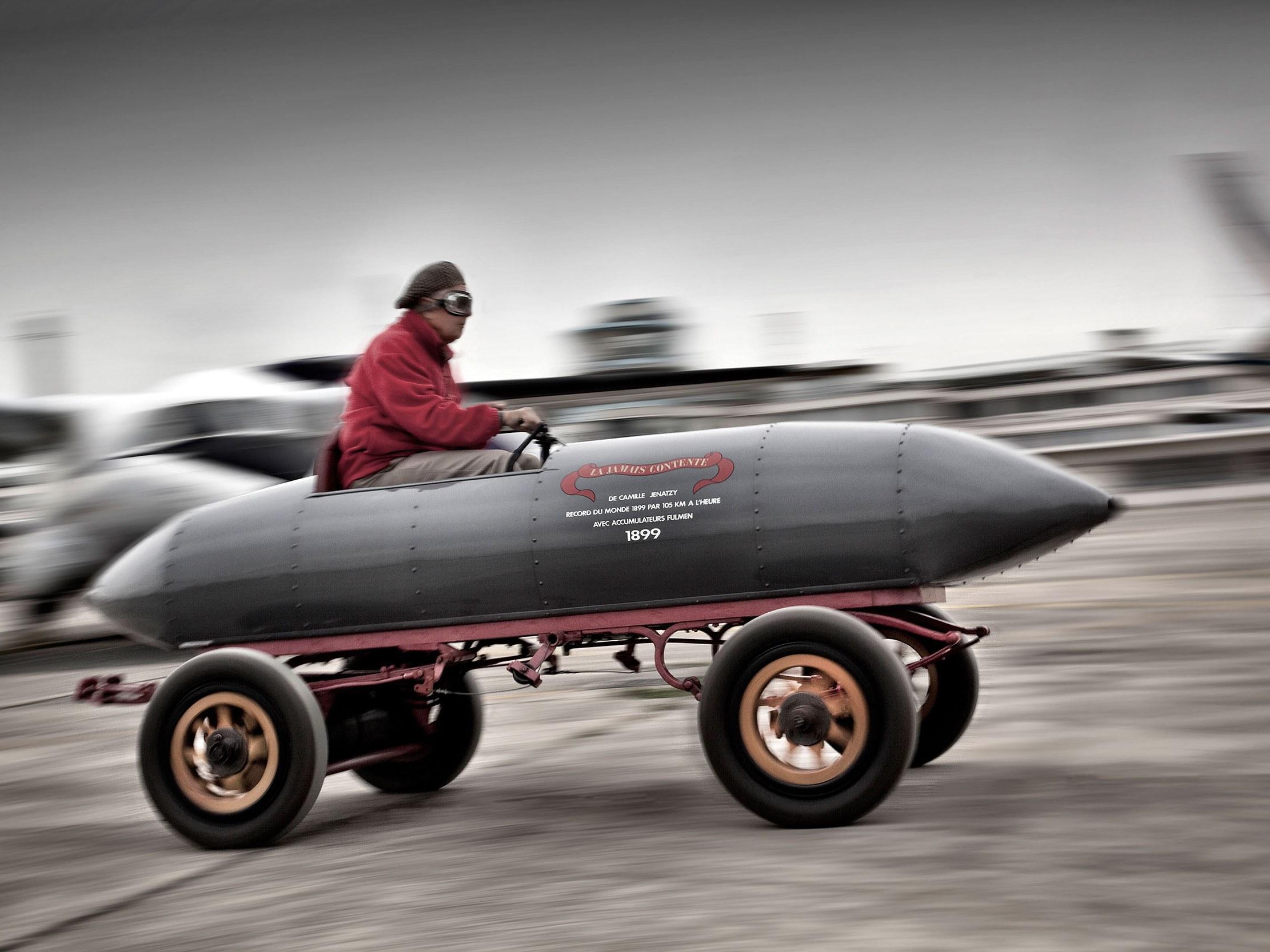 The Phallic French EV That Was Once the World's Fastest Car