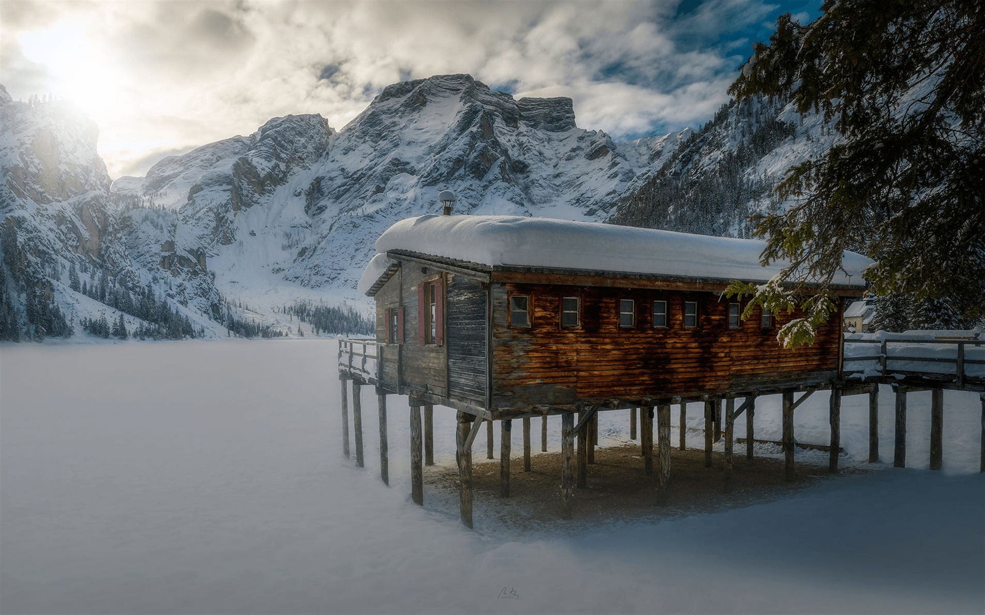Download wallpaper Braies Lake, winter, mountains, italian