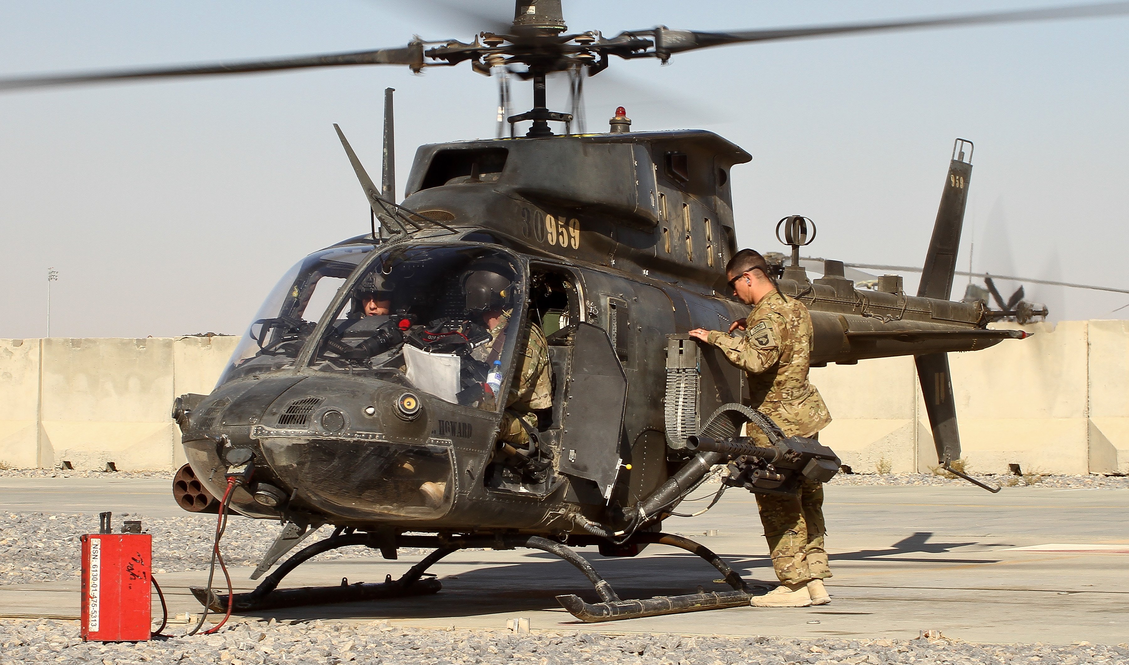U.S Army OH 58D Kiowa Warrior Armed Reconnaissance Helicopter