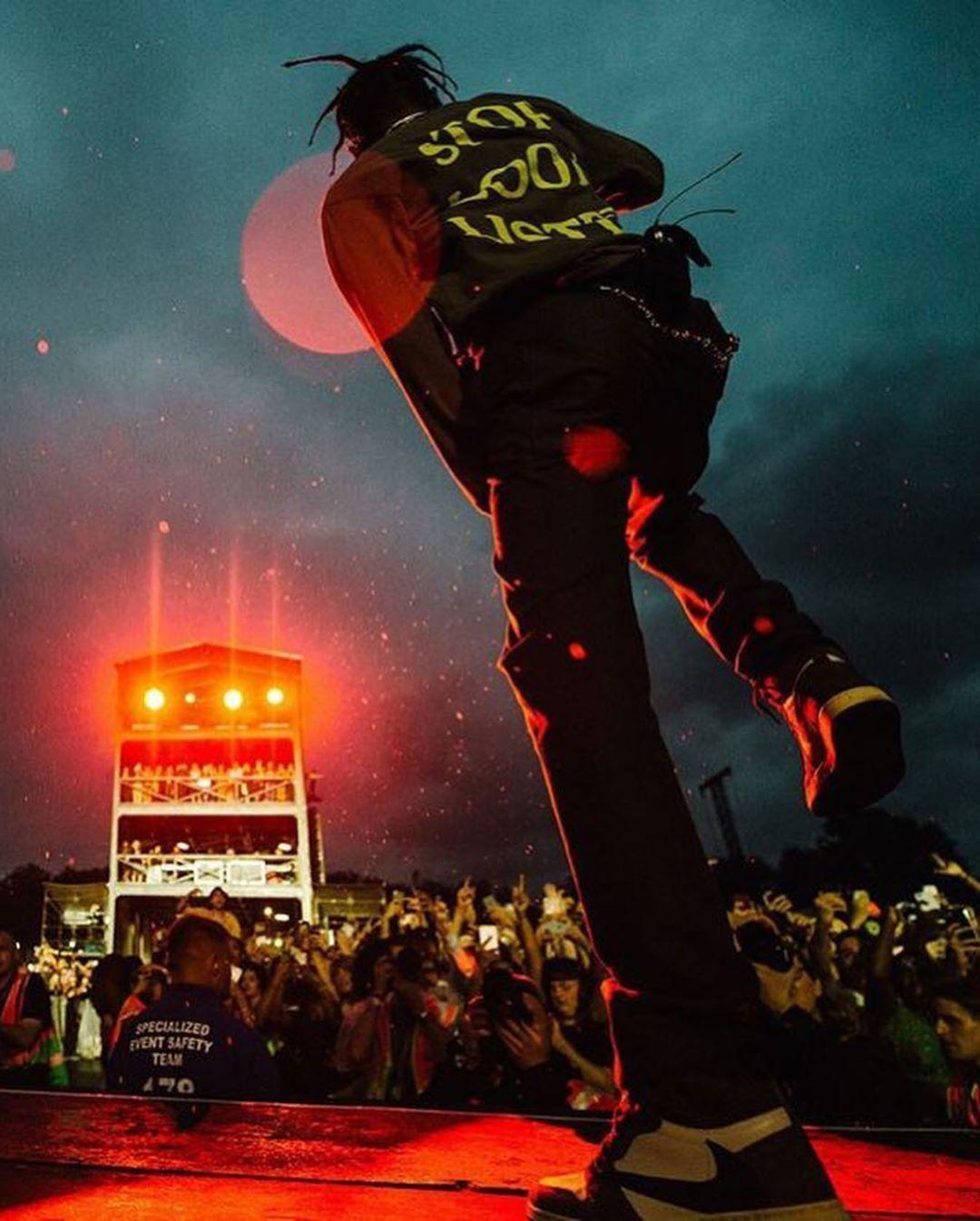 Travis Scott on Instagram: “ at #wirelessfestival