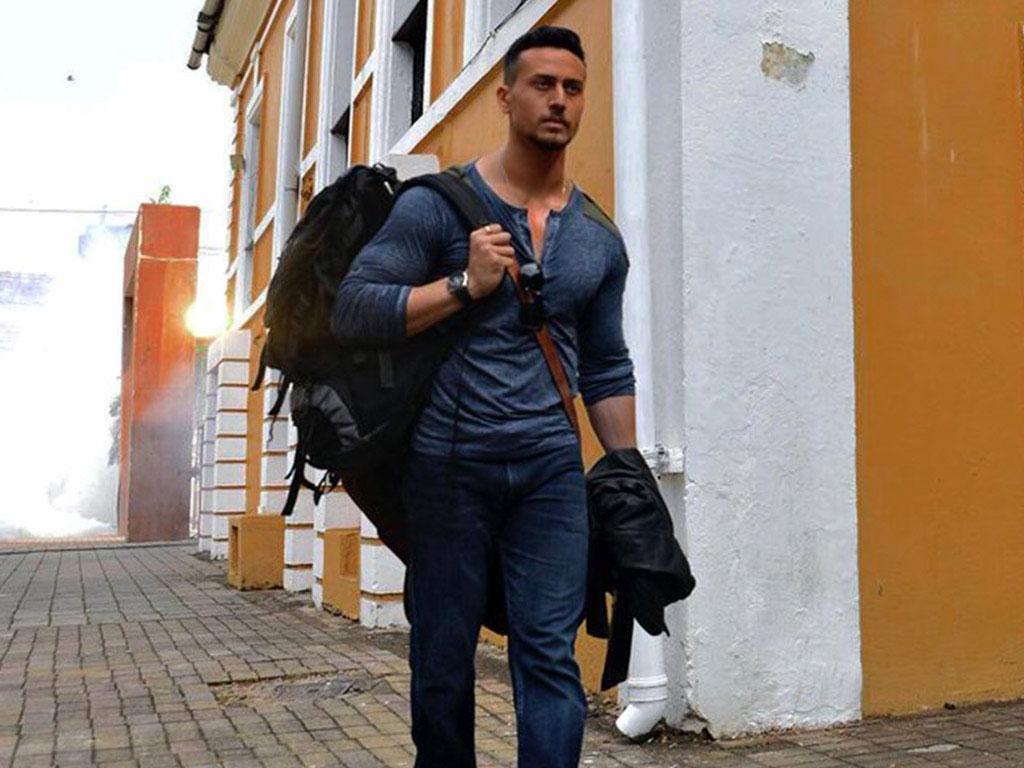 Baaghi 2 HQ Movie Wallpaper. Baaghi 2 HD Movie Wallpaper