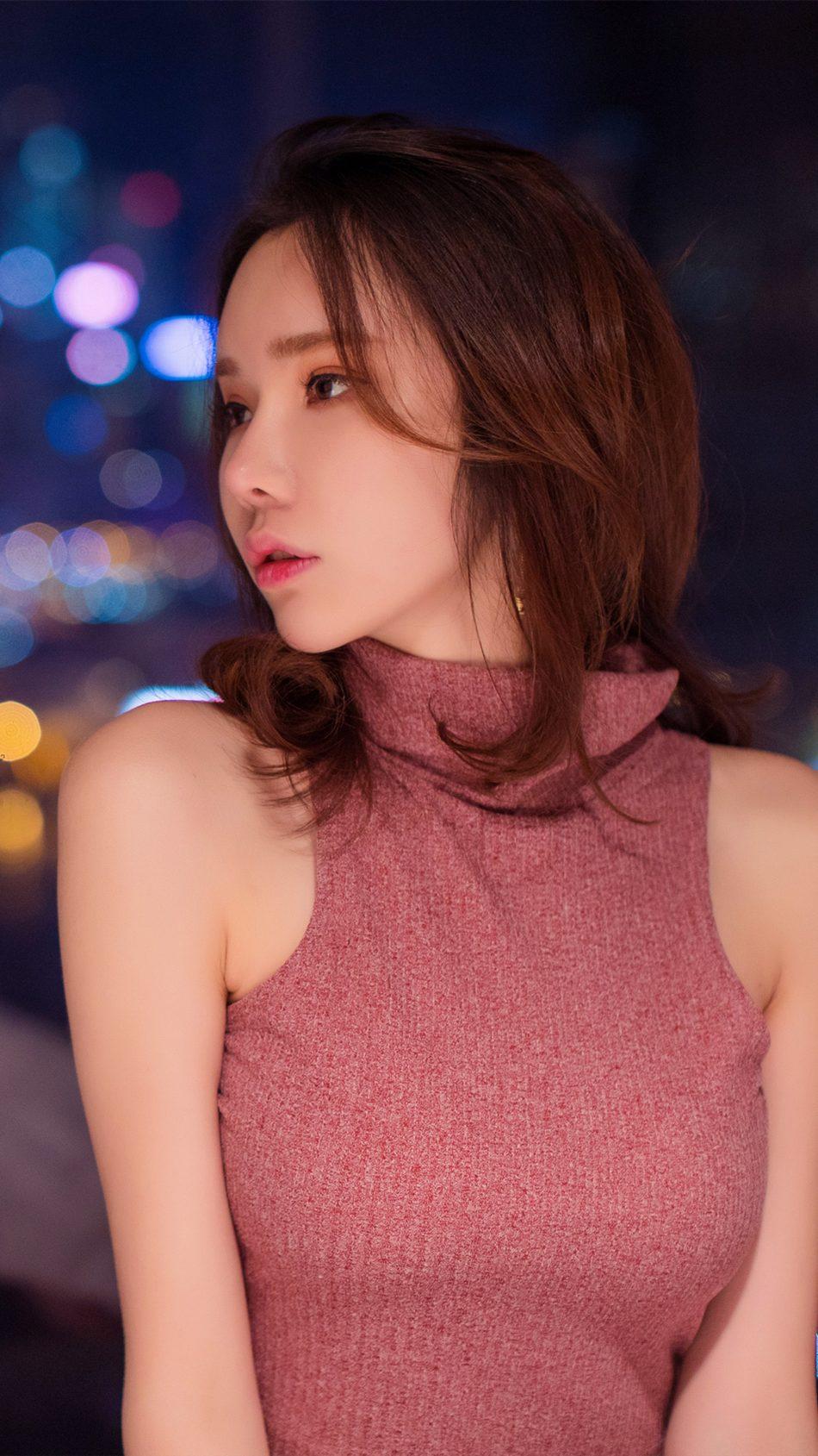 Cute Asian Girl City Background Photohoot Free 4K Ultra HD Mobile